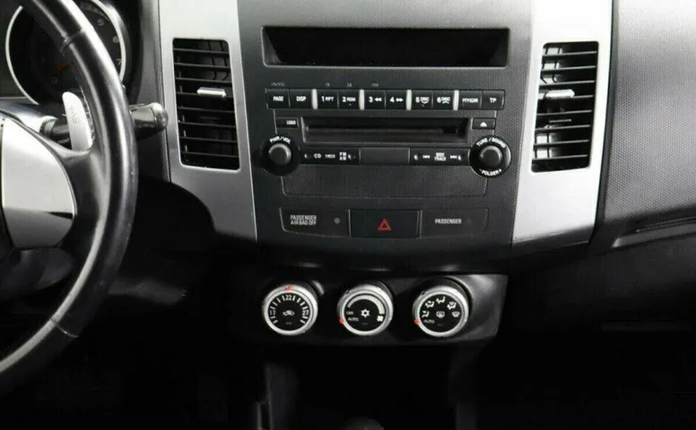 Mitsubishi Outlander 2.4 Вариатор