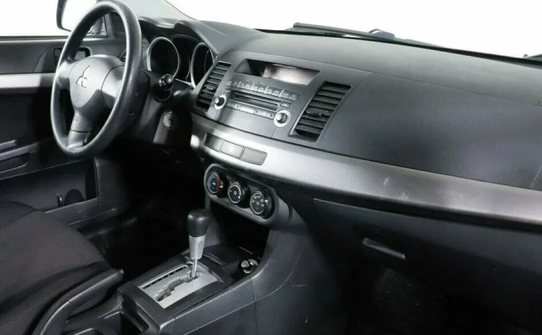 Mitsubishi Lancer 1.5 Автомат