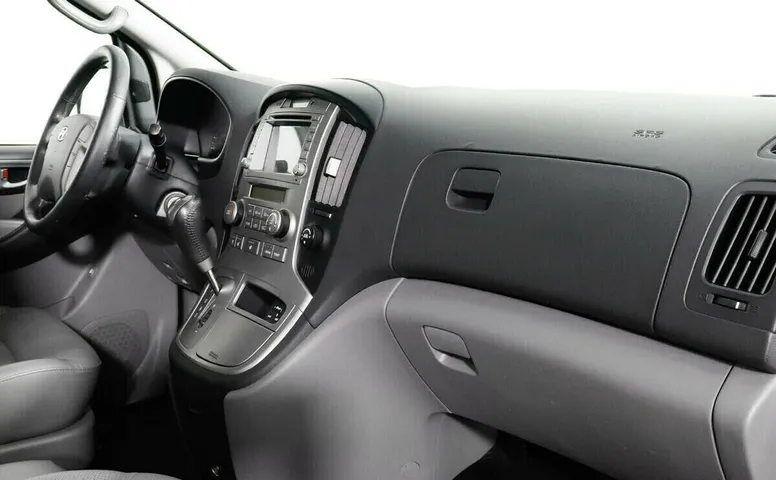 Hyundai Grand Starex I