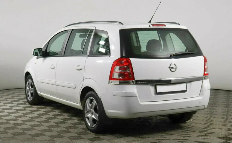 Opel Zafira 1.8 Робот