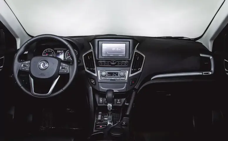 DongFeng AX7