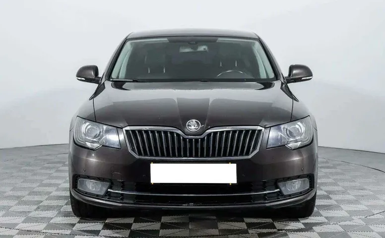 Skoda superb робот 2014 с пробегом 84 756 км