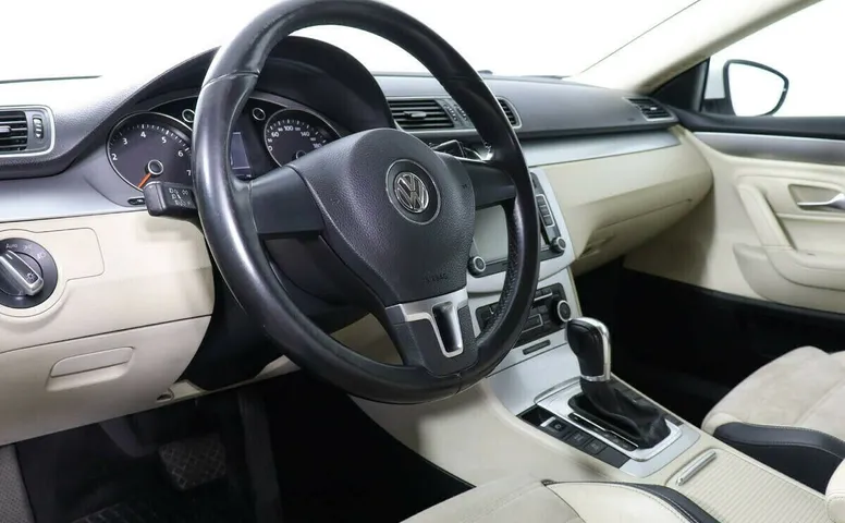 Volkswagen Passat CC I