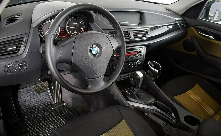 BMW X1 I (E84)