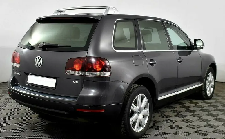 Volkswagen Touareg I Рестайлинг