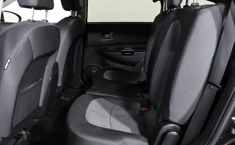 Nissan Qashqai+2
