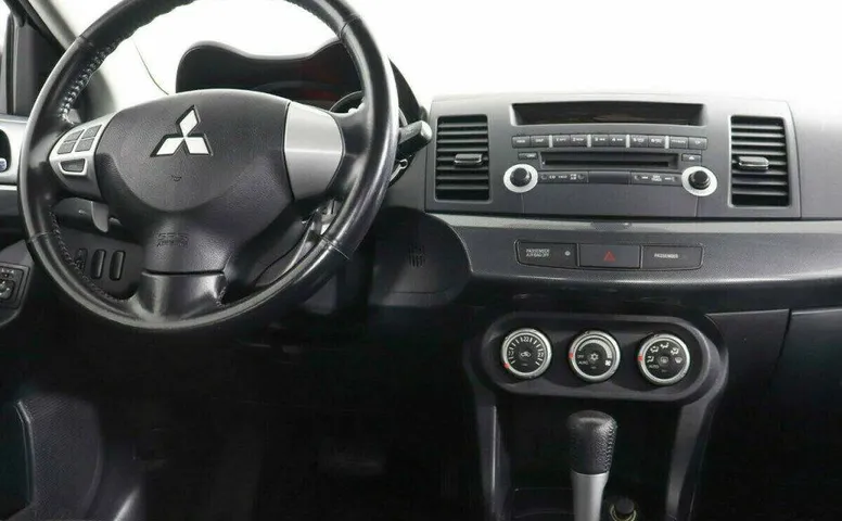 Mitsubishi Lancer 1.8 Вариатор