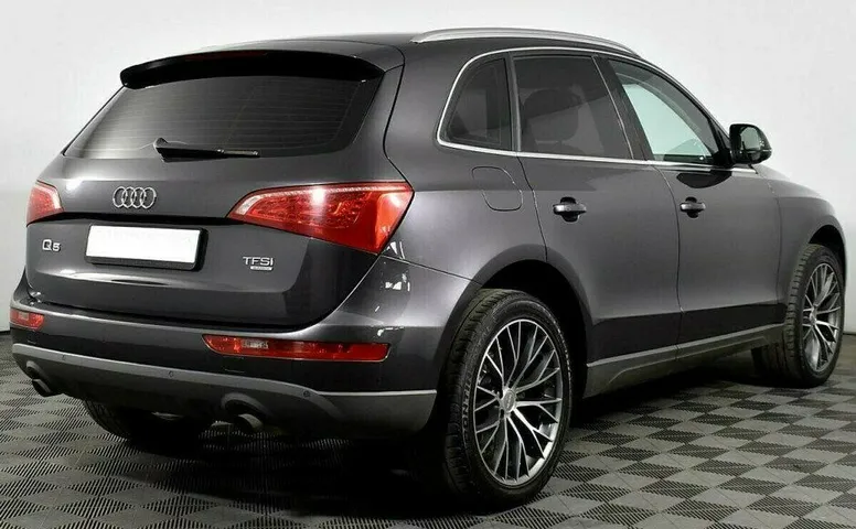 Audi Q5 2.0 Робот