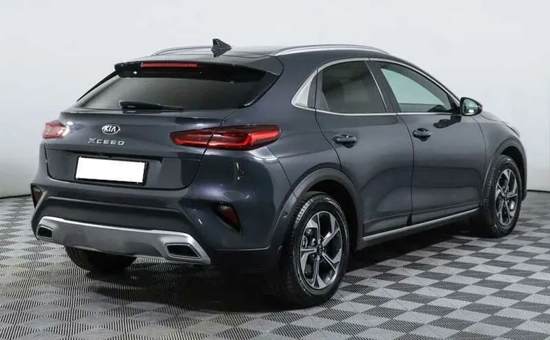 Kia xceed робот 2021 с пробегом 5 400 км