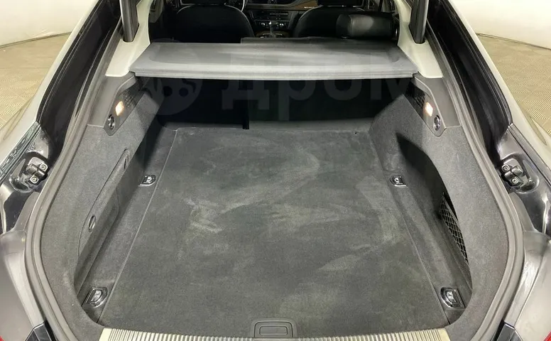 Audi A7, 1 поколение