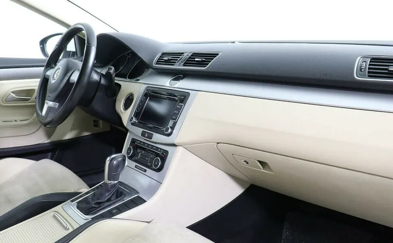 Volkswagen Passat CC I