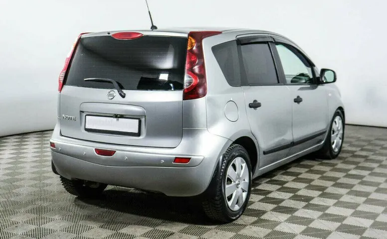 Nissan Note 1.6 Автомат