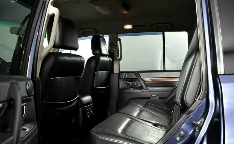 Mitsubishi Pajero 3.8 Автомат