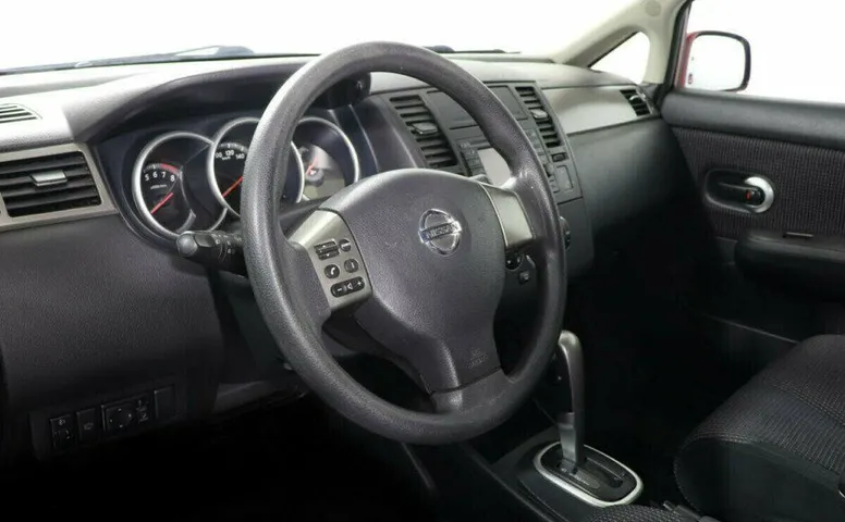 Nissan Tiida 1.6 Автомат
