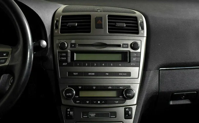 Toyota Avensis 1.8 Вариатор