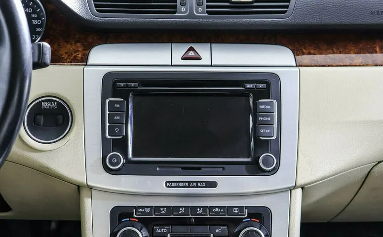 Volkswagen Passat CC I