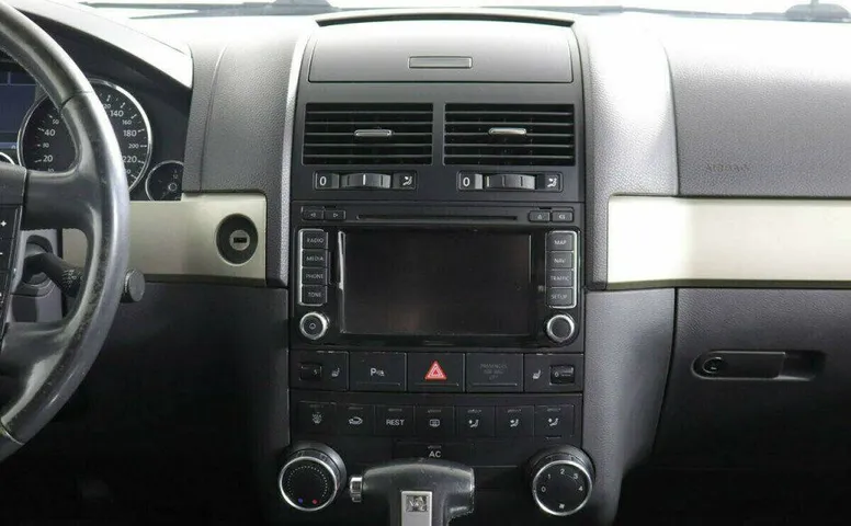 Volkswagen Touareg 3.0 Автомат