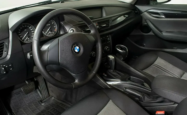 BMW X1 I (E84)