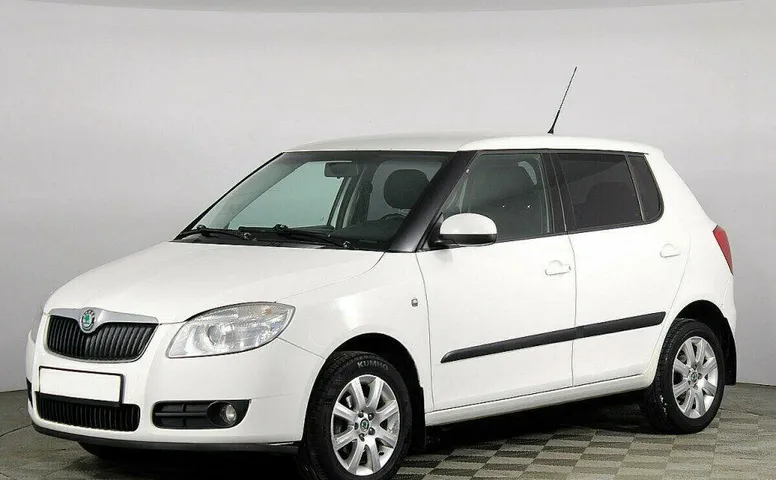 Skoda Fabia 1.6 Автомат