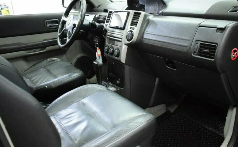 Nissan X-Trail 2.5 Автомат