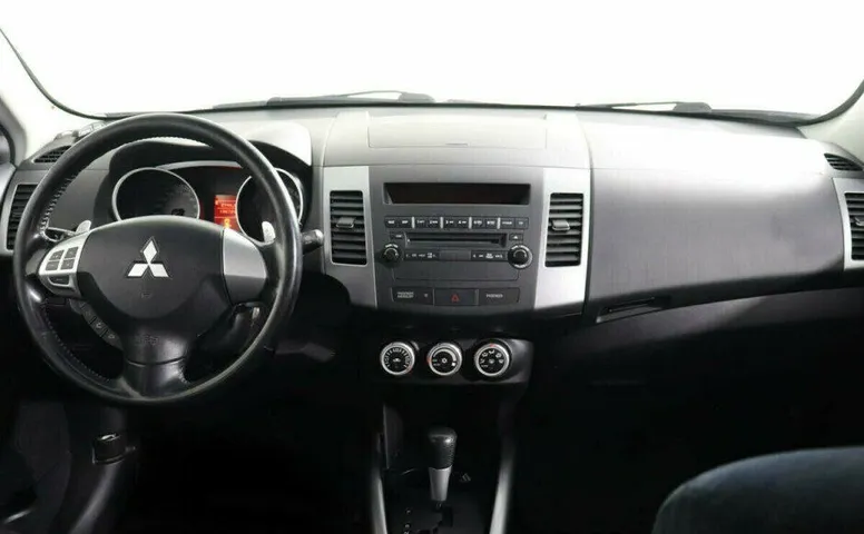 Mitsubishi Outlander 2.4 Вариатор