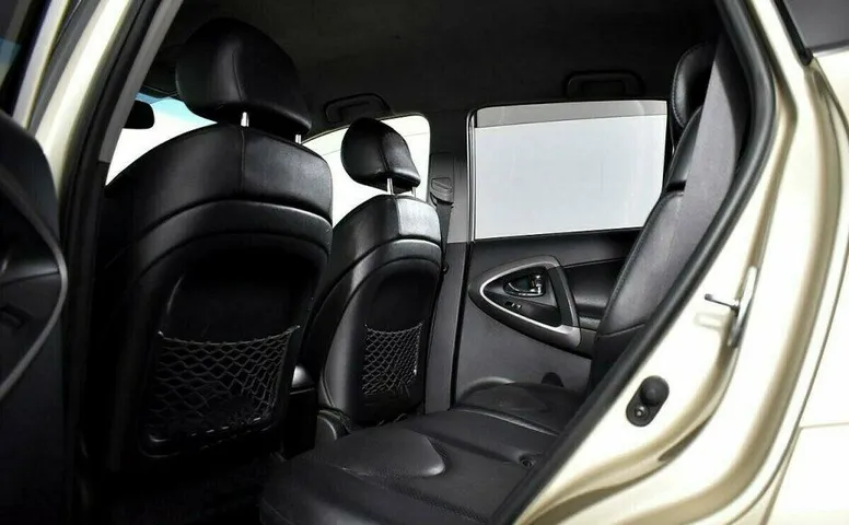 Toyota RAV4 2.4 Автомат