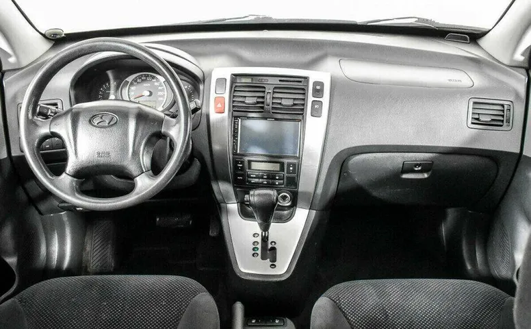 Hyundai Tucson 2.0 Автомат