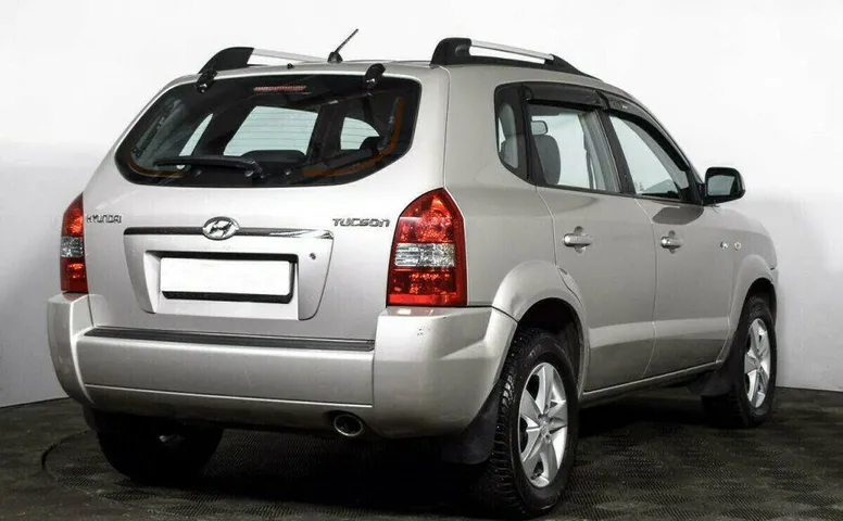 Hyundai Tucson 2.0 Автомат