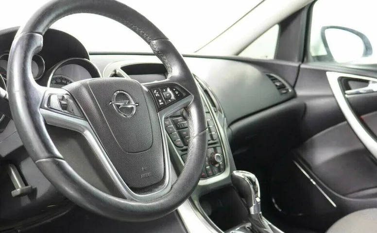 Opel Astra 1.4 Автомат