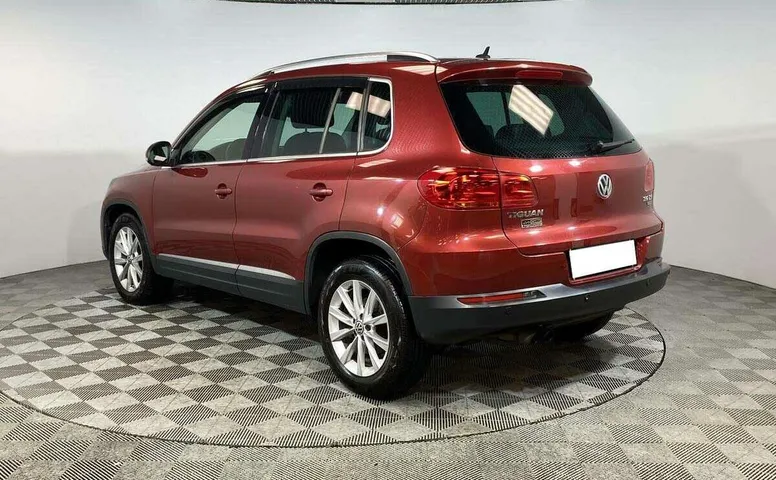 Volkswagen tiguan мкпп 2011 с пробегом 94 670 км