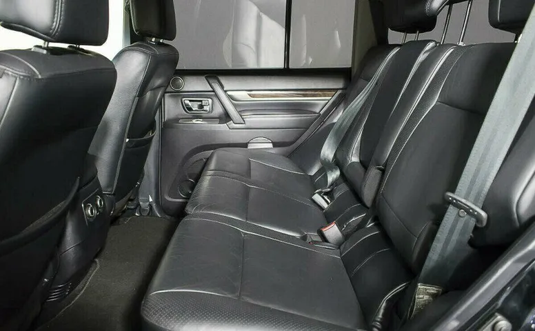 Mitsubishi Pajero 3.2 Автомат