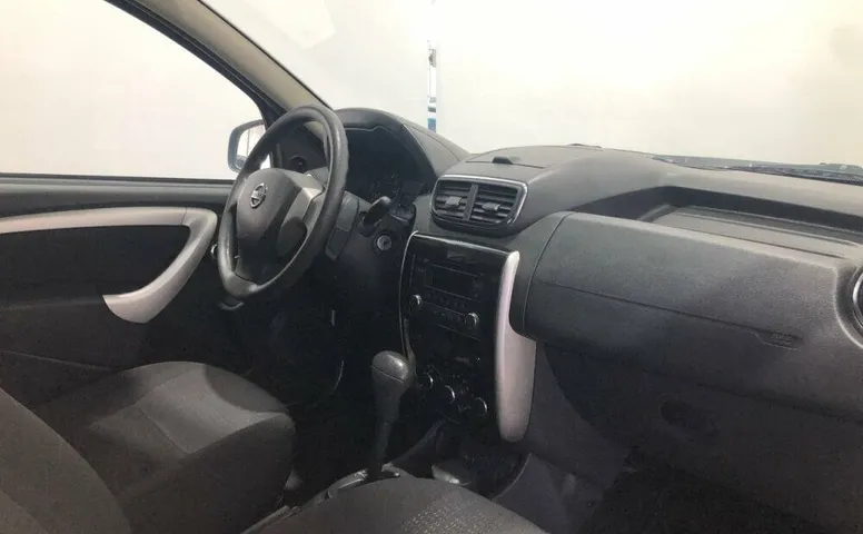Nissan Terrano III (D10)