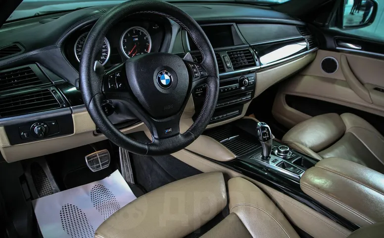 BMW X6, 1 поколение