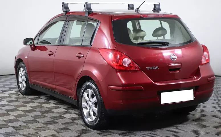 Nissan Tiida