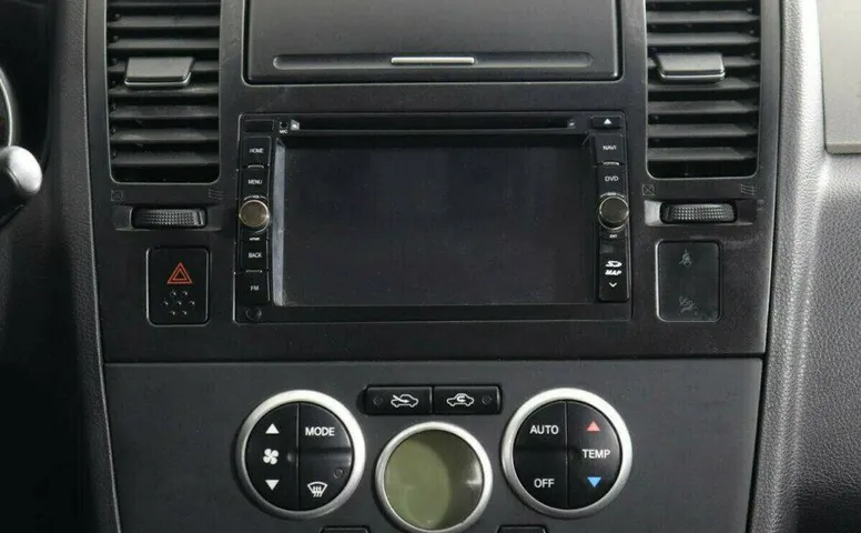 Nissan Tiida 1.6 Автомат