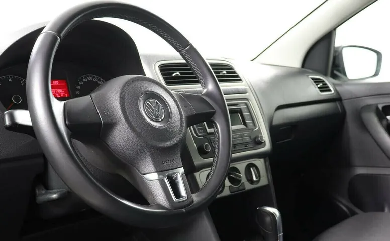 Volkswagen Polo V