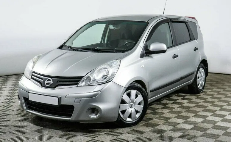 Nissan Note 1.6 Автомат