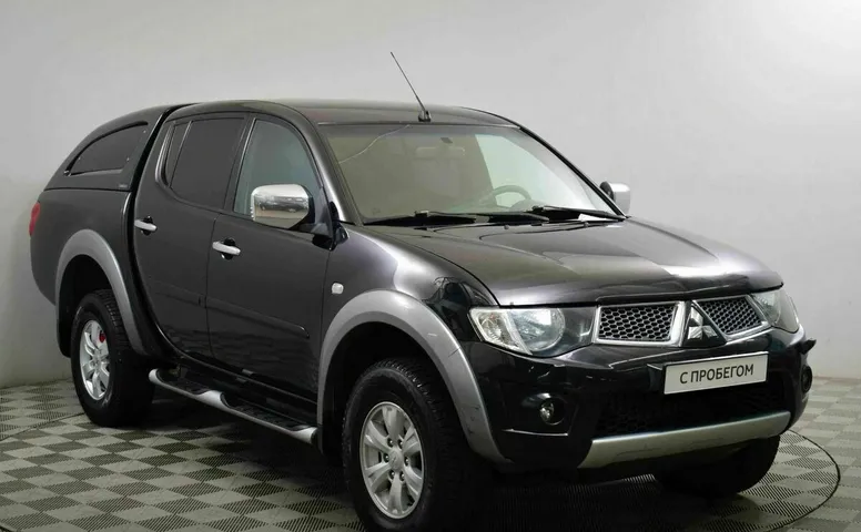 Mitsubishi l200 iv