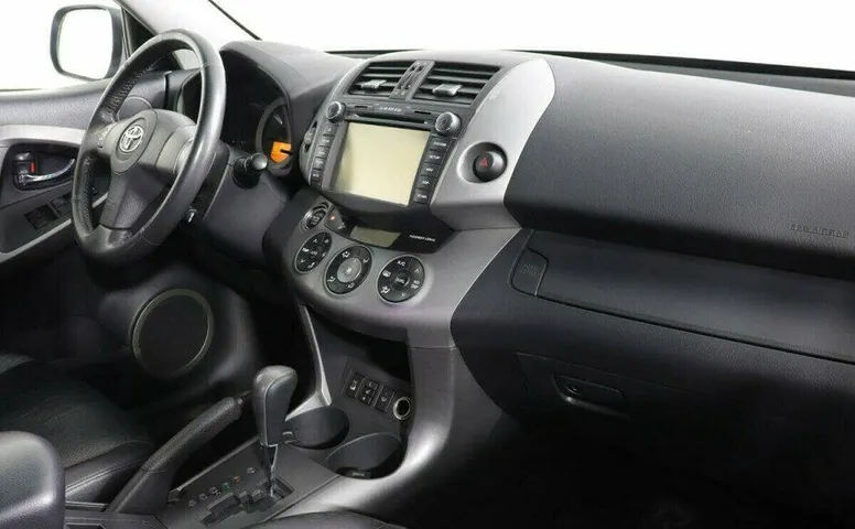 Toyota RAV4 2.0 Автомат