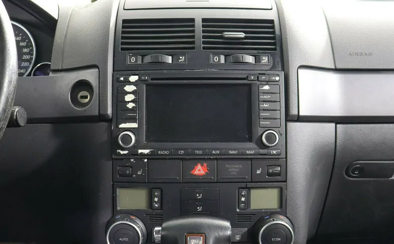 Volkswagen Touareg I