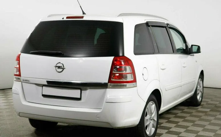 Opel Zafira 1.8 Робот