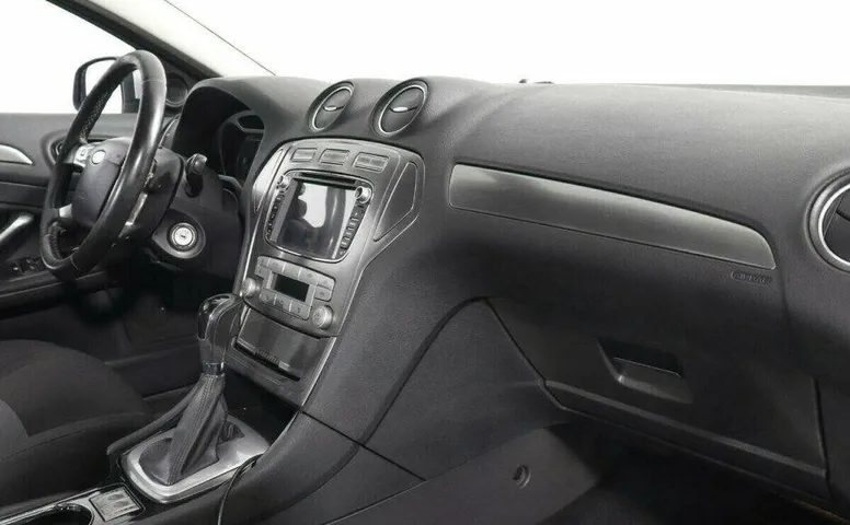Ford Mondeo 2.3 Автомат