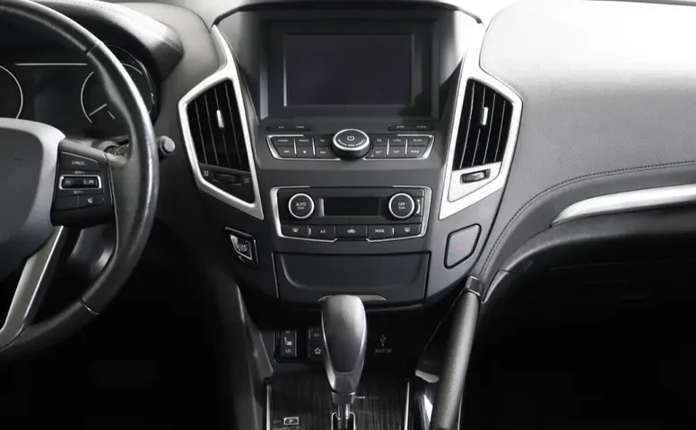 DongFeng AX7