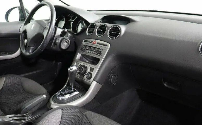 Peugeot 308 1.6 Автомат