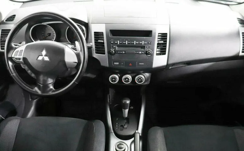 Mitsubishi Outlander 2.4 Вариатор