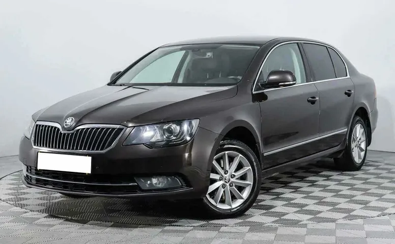 Skoda superb робот 2014 с пробегом 84 756 км