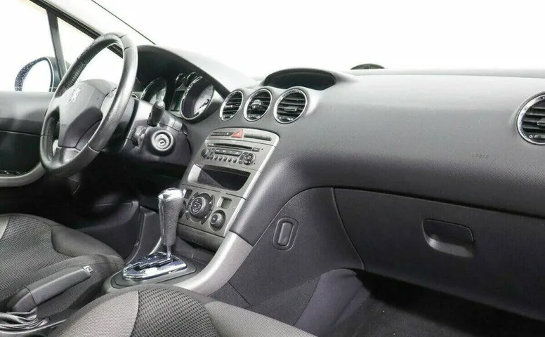 Peugeot 308 1.6 Автомат
