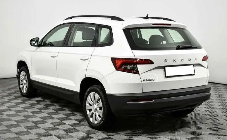 Skoda karoq акпп 2021 с пробегом 11 090 км