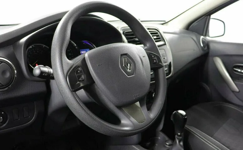 Renault Logan 1.6 Автомат