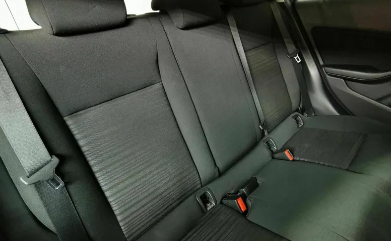 Mercedes-Benz A-Класс 180 7G-DCT (122 л.с.) Особая серия Черный